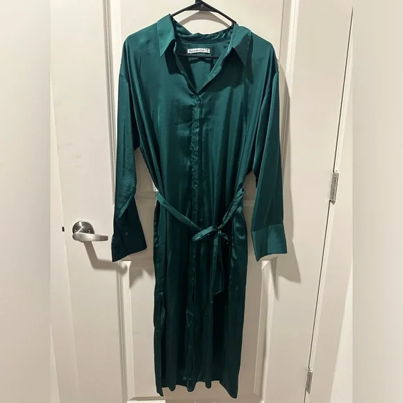 Abercrombie & Fitch | Dresses | Abercrombie Fitch Long Sleeve Satin Midi  Shirt Dress | Poshmark